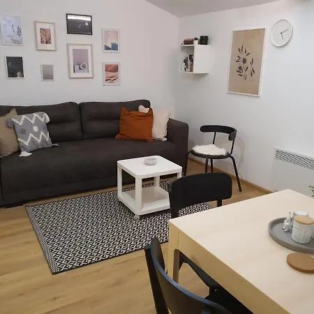 Neda Zlatar Apartment Nova Varos